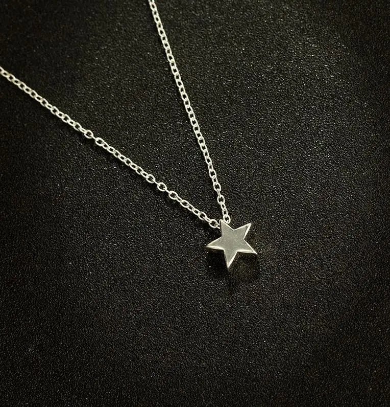 Trendig Stjärnhänge - Minimalistisk Guld och Silver Halsband för Kvinnor
