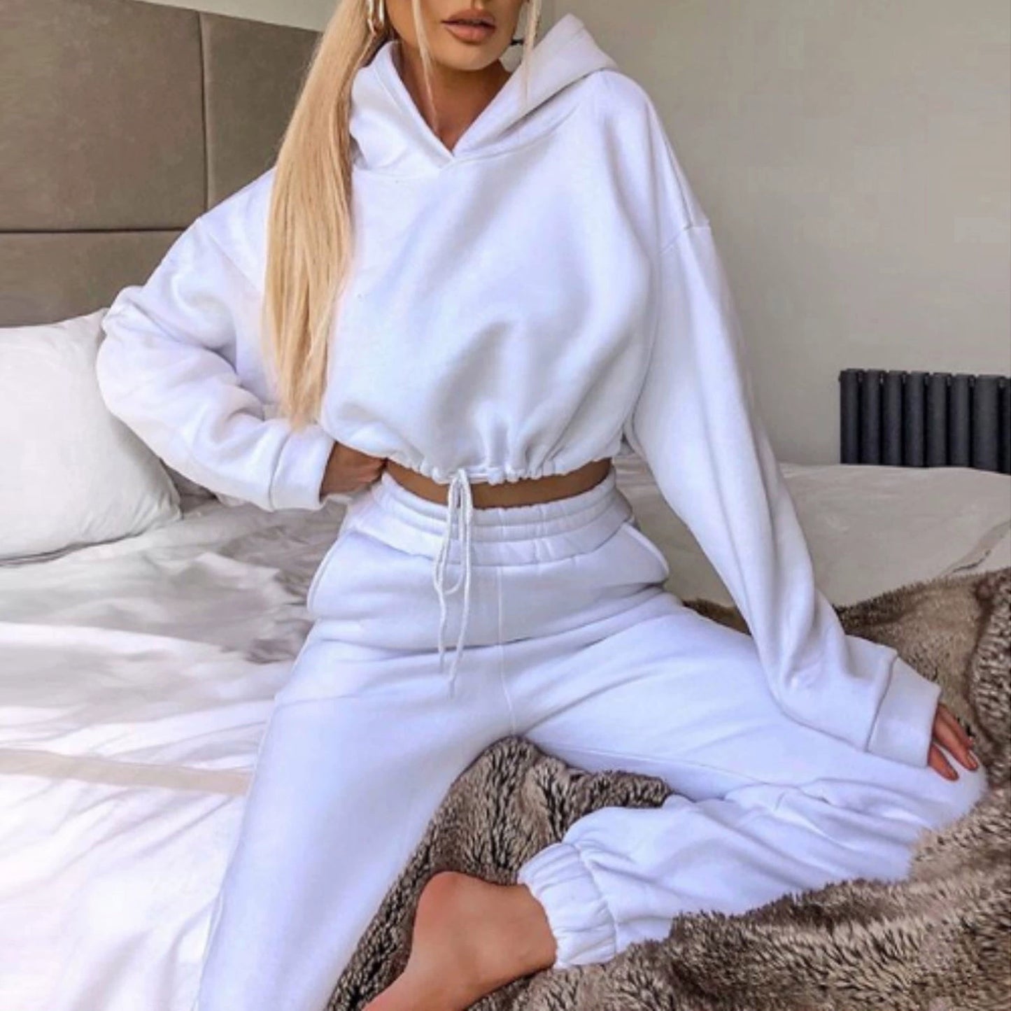 Stilren Tvådelad Sportdräkt för Kvinnor - Långärmad Casual Outfit med Skräddarsydd Midja