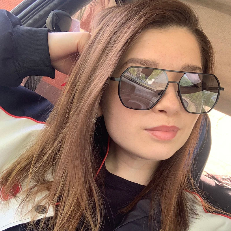 Lyxiga Metallisk Photochromic Solglasögon för Män och Kvinnor - Fashion Polariserade Sunglasses - Stiliga Kameleon Antiglans Körtillägg UV400