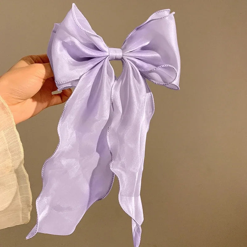 Söt Chiffon Båge Hårklämmor för Flickor - Blå Satin Bows med Glittrande Detaljer för Elegant Håraccessoar