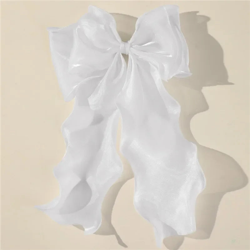 Söt Chiffon Båge Hårklämmor för Flickor - Blå Satin Bows med Glittrande Detaljer för Elegant Håraccessoar