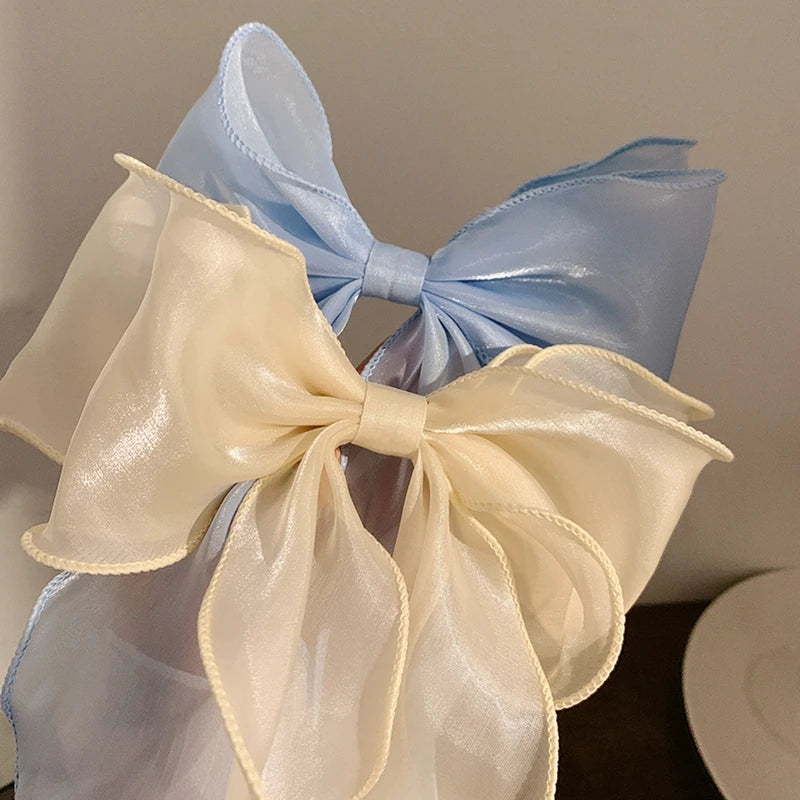 Söt Chiffon Båge Hårklämmor för Flickor - Blå Satin Bows med Glittrande Detaljer för Elegant Håraccessoar