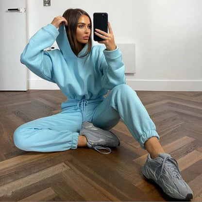 Stilren Tvådelad Sportdräkt för Kvinnor - Långärmad Casual Outfit med Skräddarsydd Midja
