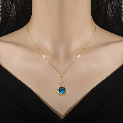 Lätt Lyxig Titanium Stål Stjärnserie Halsband för Kvinnor - Guldfärgad Planet, Måne och Astronaut Pärl-Halsband. Perfekta Smycken för Gåvor!