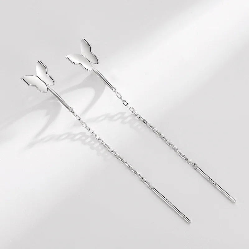 Elegant S925 Silver Örhängen med Mikronålad Zirkon i Blomdesign - Exklusiva Hängande Smycken för En Lyxig Känsla