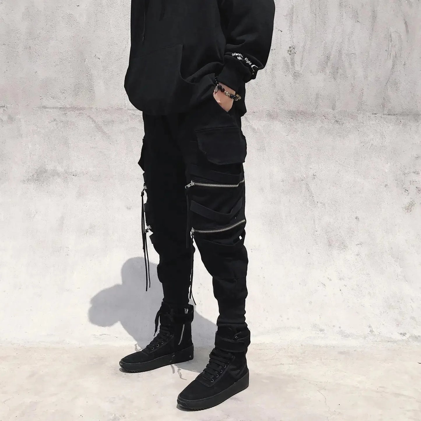 Moderna Herr Cargo Byxor med Dragkedja - Bred Ben Hip Hop Streetwear - Avslappnade Byxor med Dekorativ Snörning