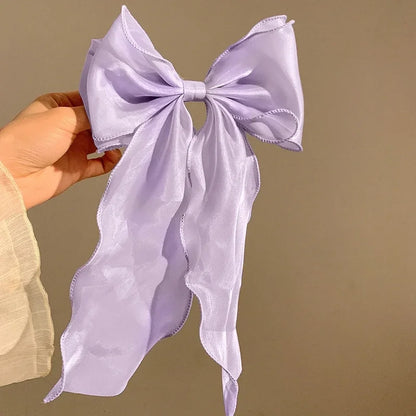Söt Chiffon Båge Hårklämmor för Flickor - Blå Satin Bows med Glittrande Detaljer för Elegant Håraccessoar