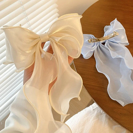 Söt Chiffon Båge Hårklämmor för Flickor - Blå Satin Bows med Glittrande Detaljer för Elegant Håraccessoar