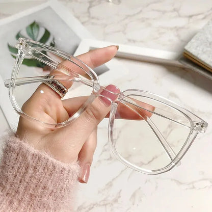 Retro Anti-Blåljus Glasögon för Kvinnor - Eleganta Ram med Platt Design för Skydd och Stil