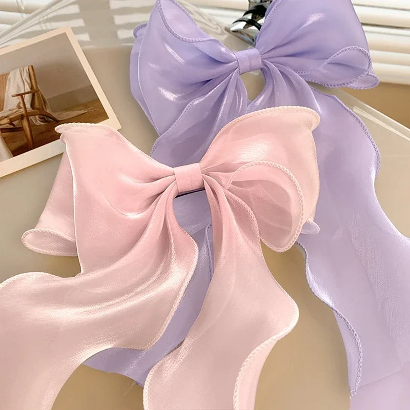 Söt Chiffon Båge Hårklämmor för Flickor - Blå Satin Bows med Glittrande Detaljer för Elegant Håraccessoar