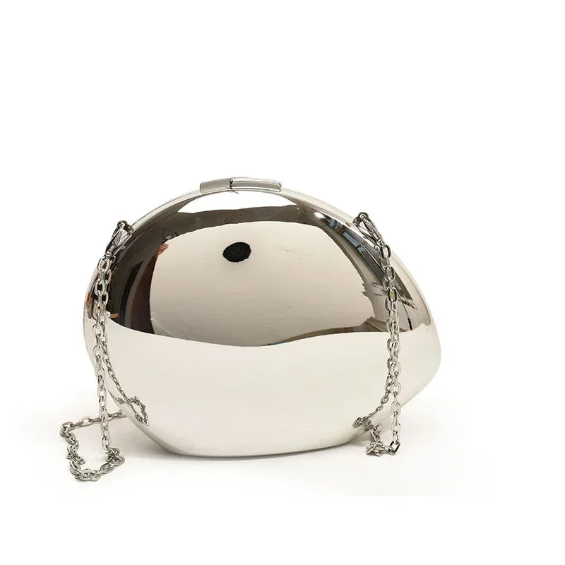 Chic Acrylic Shell Bag
✨ Modern design for special evenings
- Shiny and sleek in gold and silver
- Perfect for parties and events
- Lightweight with a durable shoulder strap
📦 Buy now a