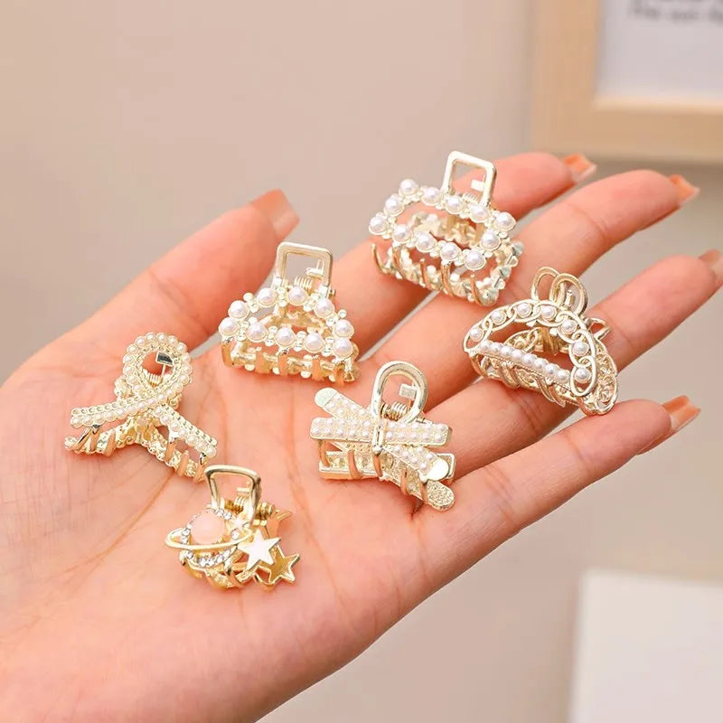 Söt Set med Rhinestonepärlor - Geometriska Metallhårklor för Kvinnor och Flickor - Mini Hårspännen och Accessoarer
