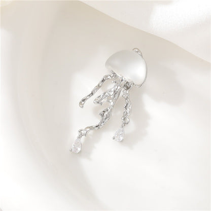 Temperament Entry Lux Jellyfish Pendant Necklace