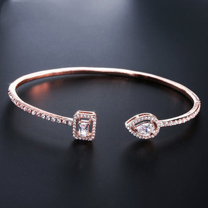 Simple And Exquisite Bracelet With Micro Inlaid AAA Zircon - Hamora